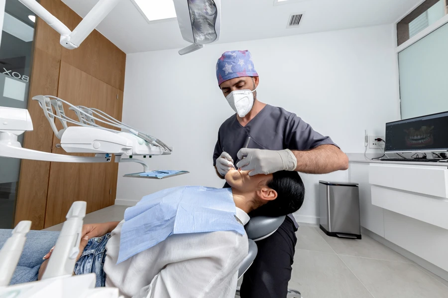 emergency-dentist waxhaw nc patient receiving urgent dental care
