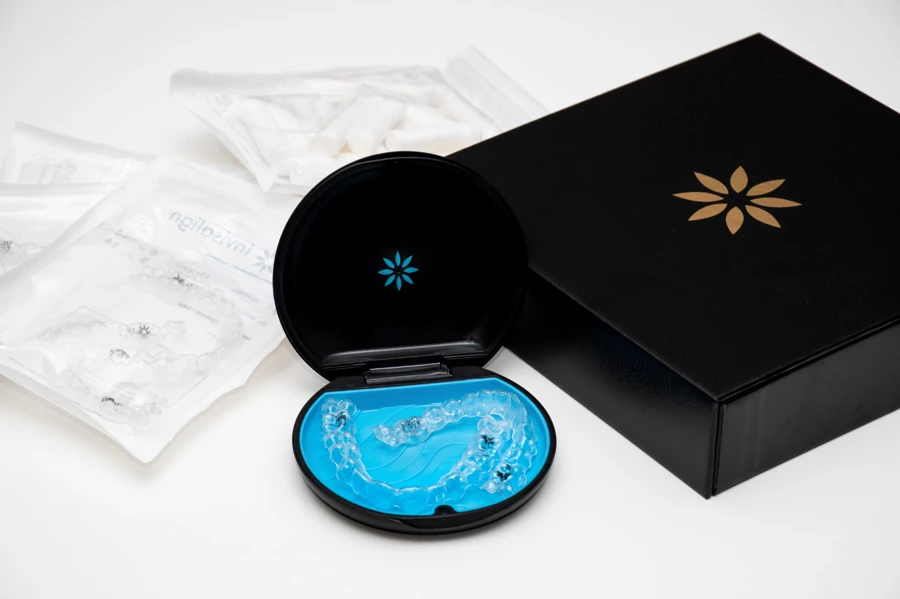 invisalign-waxhaw-nc-aligner-treatment-kit invisalign-waxhaw-nc-aligner-treatment-kit.