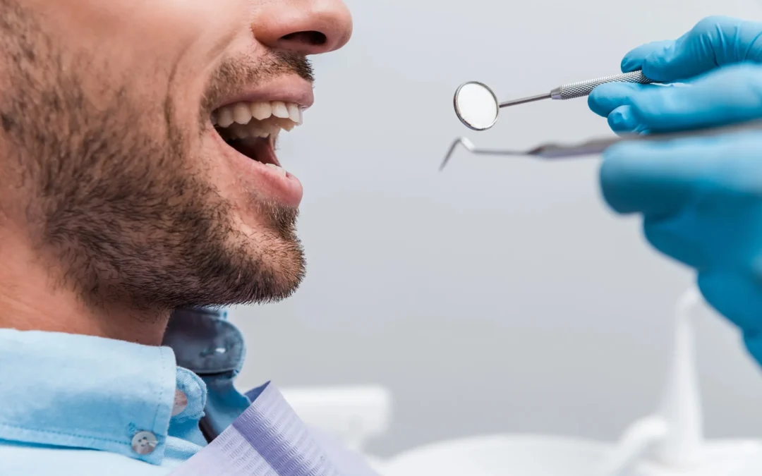 What Makes a Dentist Ideal for Pediatric and Adult Care 
